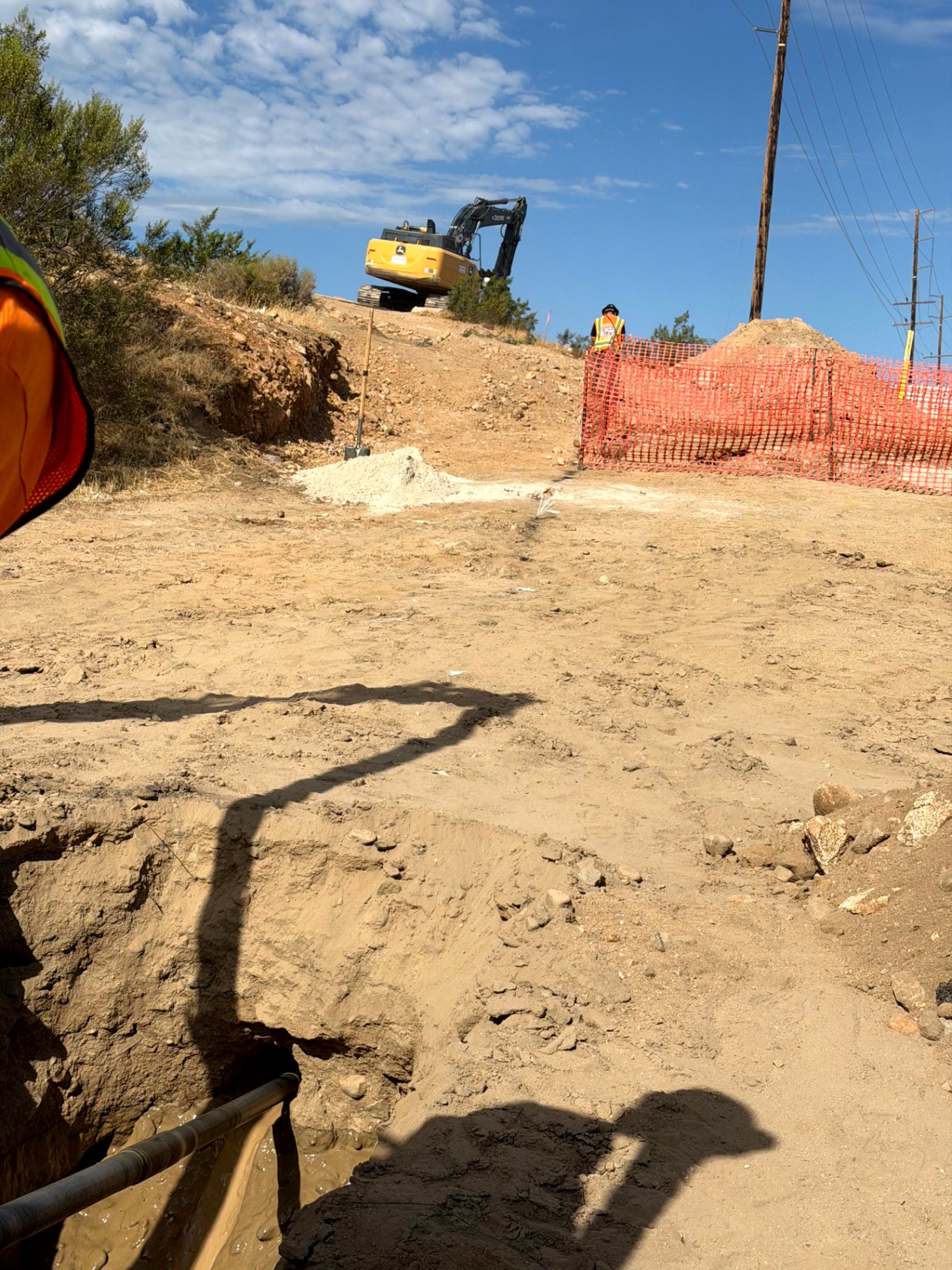 Exit pit and spotter on the Oak Hills, CA bore